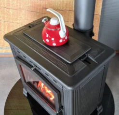 EEK A+ Gusskaminofen Plamen Tena Mit 9,5kW + Herdplatte -Kaminöfen Verkaufsgeschäft Plamen Tena Herdplatte