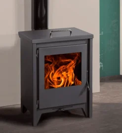 EEK A+ Kaminofen Juan Panadero Bordeaux ECODESIGN Mit Herdplatte - 7,4 KW [Wirkungsgrad 90%!] Rauchrohr Hinten